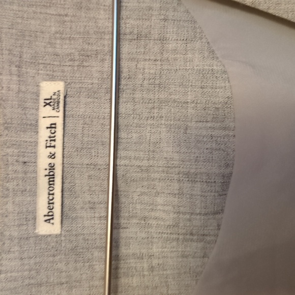 NWOT Abercrombie & Fitch XL Grey Tailored Vest - Picture 2 of 8
